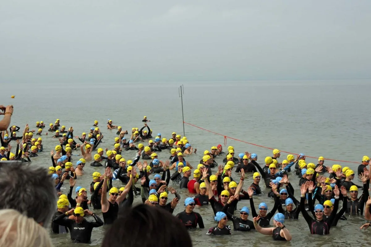 Eisschwimmen große Gruppe