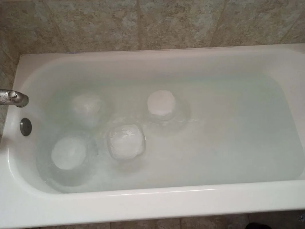 Badewanne Eisbaden