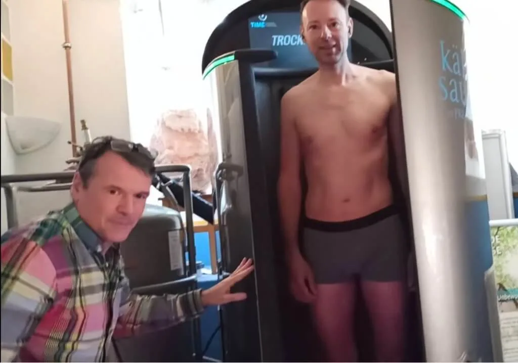 Unterwäsche in der Kältesauna ausreichend