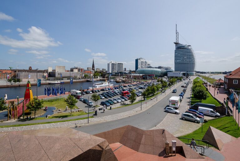 Eisbaden in Bremerhaven