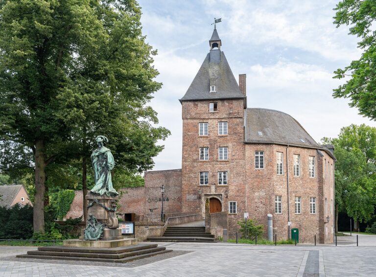 Eisbaden in Moers