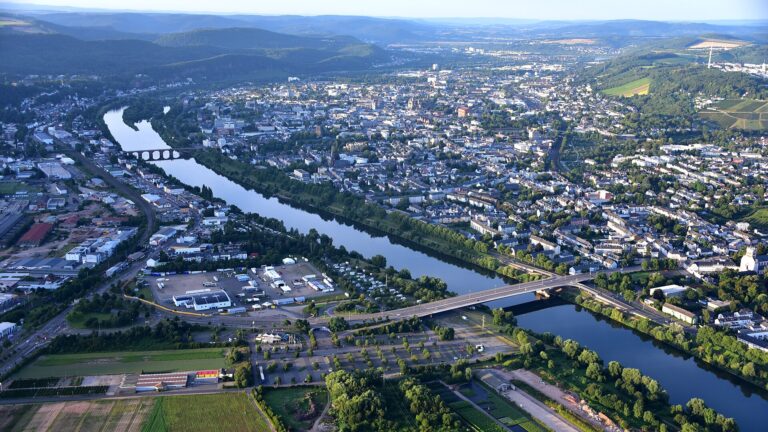 Eisbaden in Trier